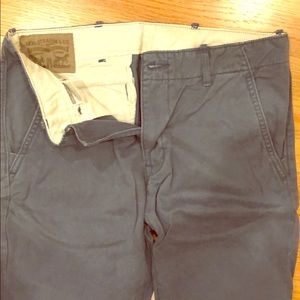 Levi’s green/gray chinos Men’s size 32/32